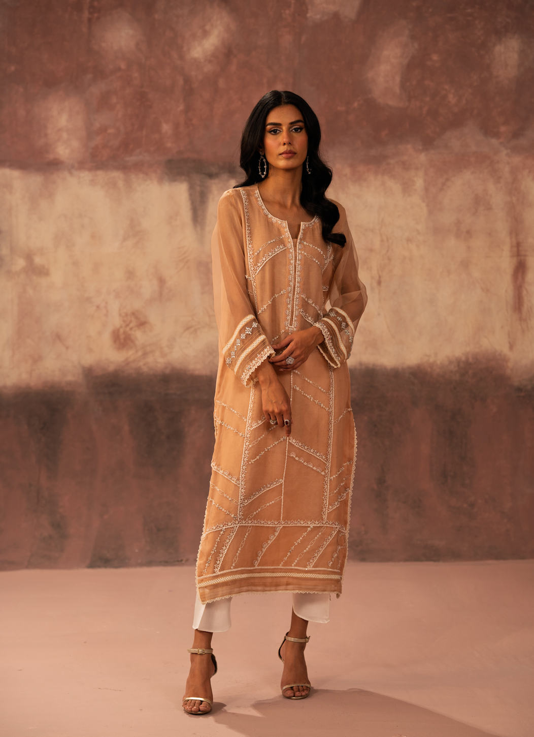 Aru Kurta