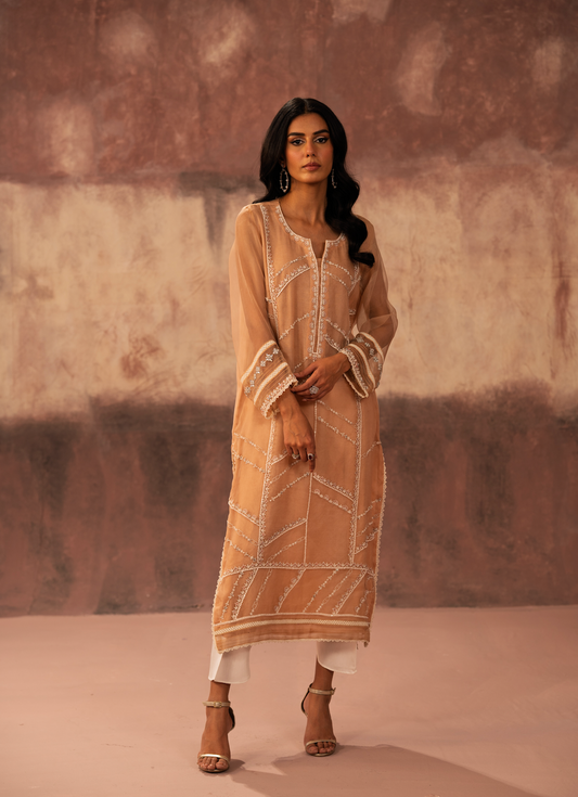 Aru Kurta