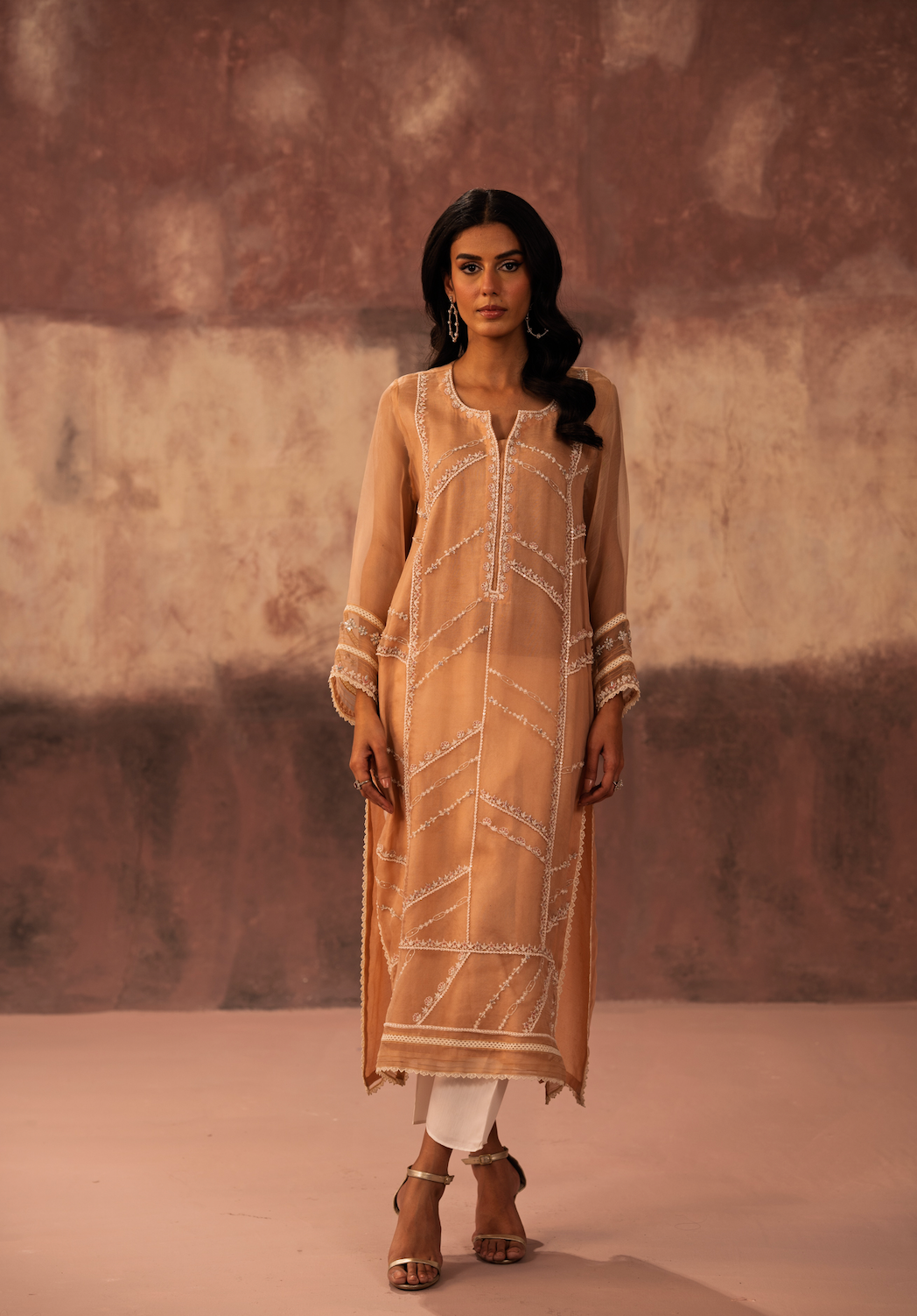 Aru Kurta